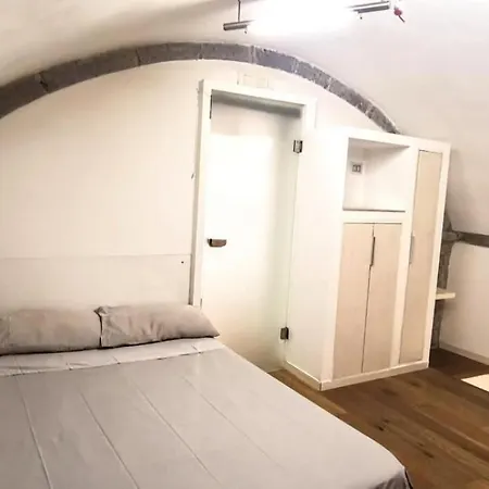 Vecchia Santa Maria La Nova *